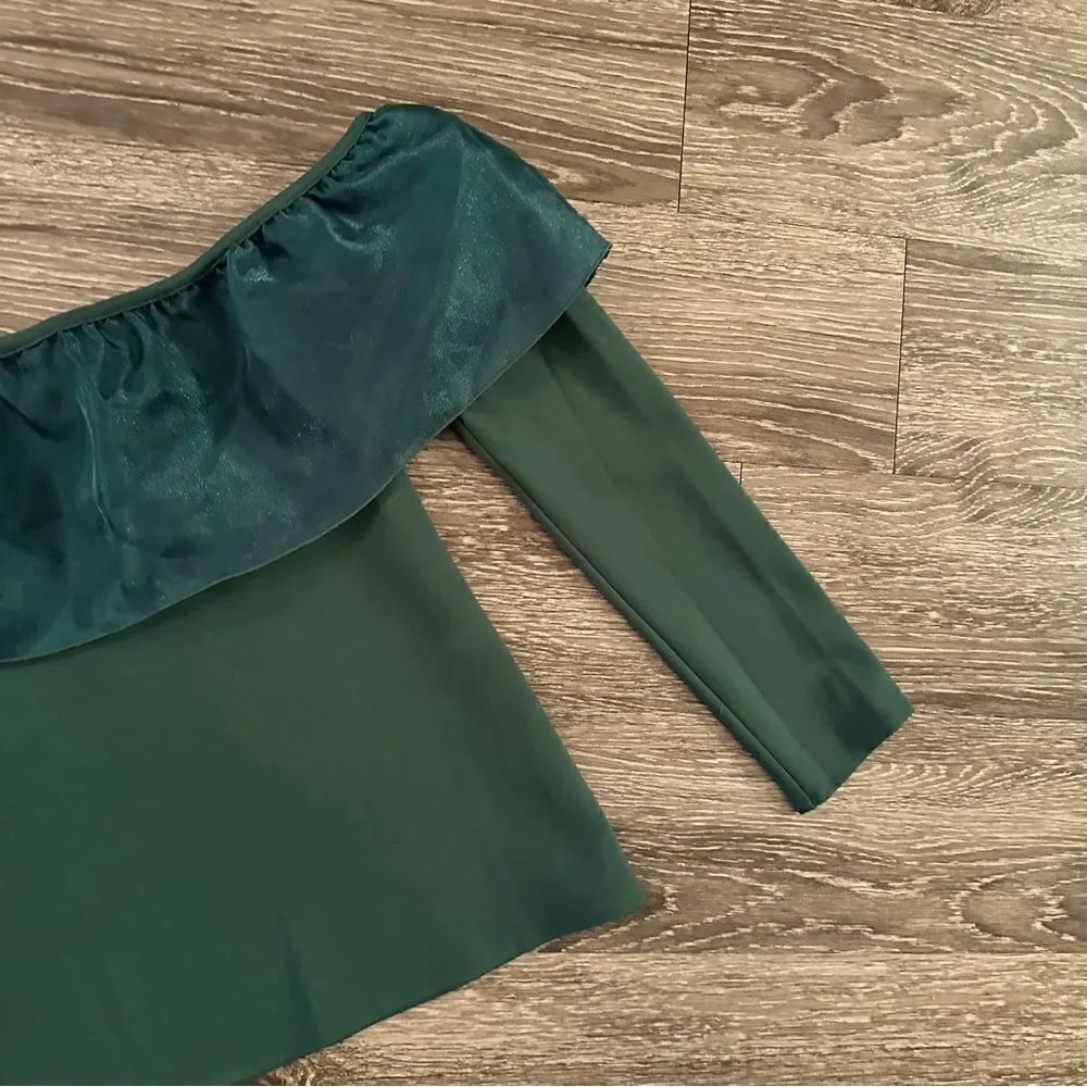 J. Crew off shoulder top - Picture 4 of 8